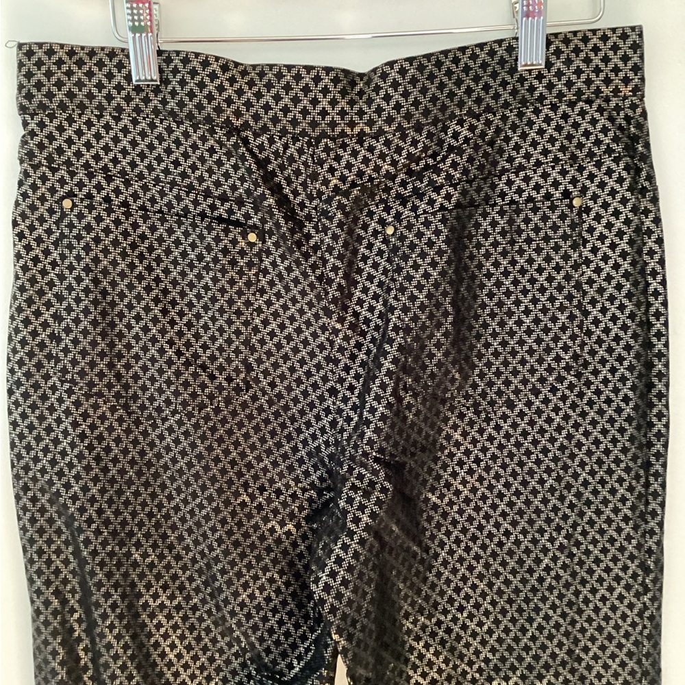 LINDA MATTHEWS Black and Gold Patterned Jeggings M